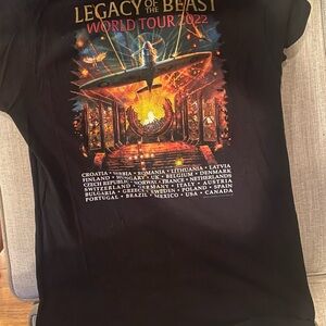 Iron Maiden 2022 legacy of the beast tour shirt W black T-Shirt w Bold Graphic